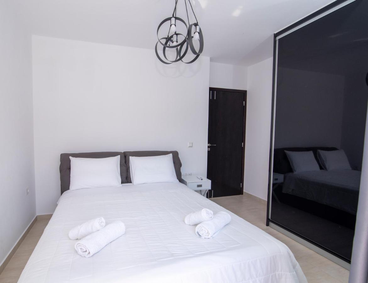 Mary'S Luxury Apartment Elaia. Elia  Bagian luar foto
